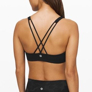 LuluLemon Free to Be Sports bra size 6